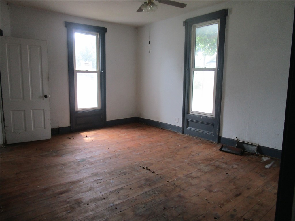 800 E 3rd Street Property Photo 10
