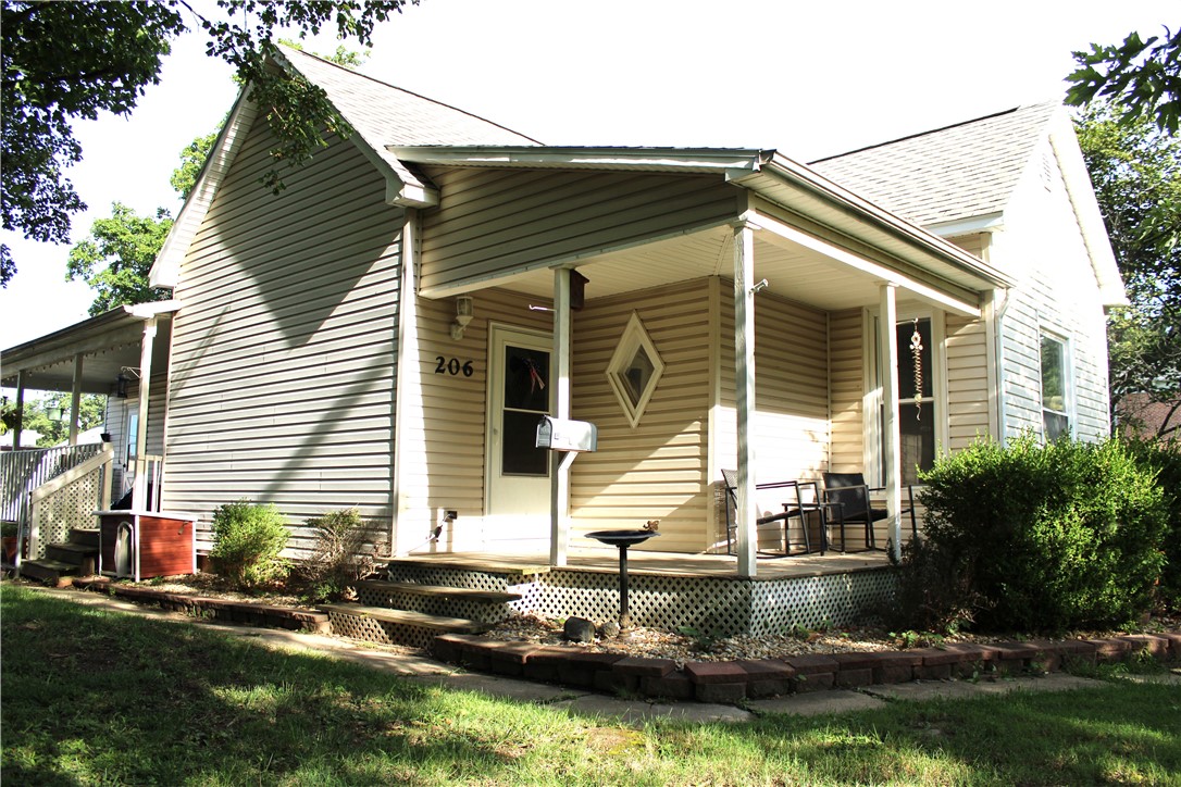 206 N Washington Street Property Photo 23