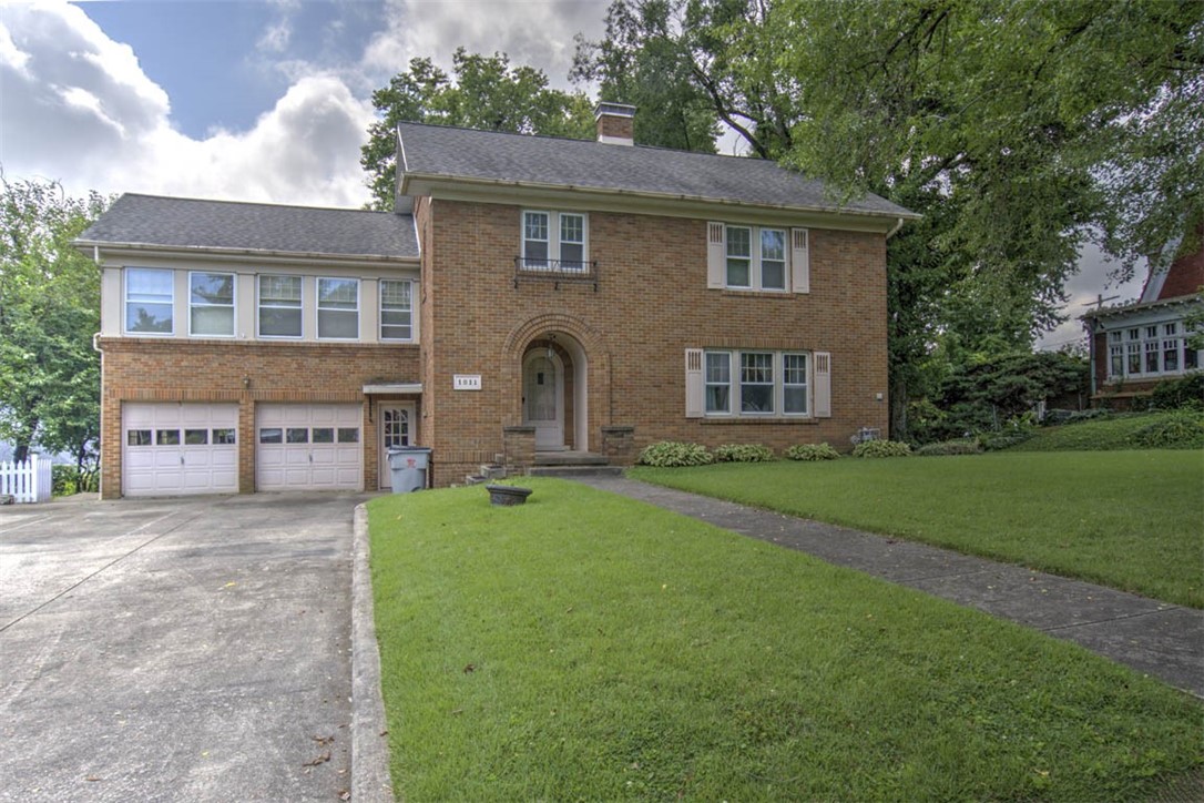 1811 Main Street Property Photo 1