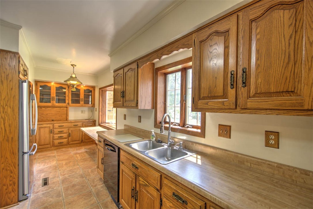 1811 Main Street Property Photo 11