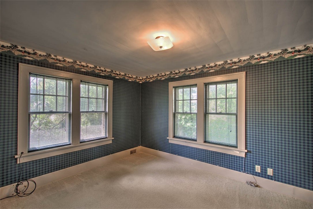 1811 Main Street Property Photo 18