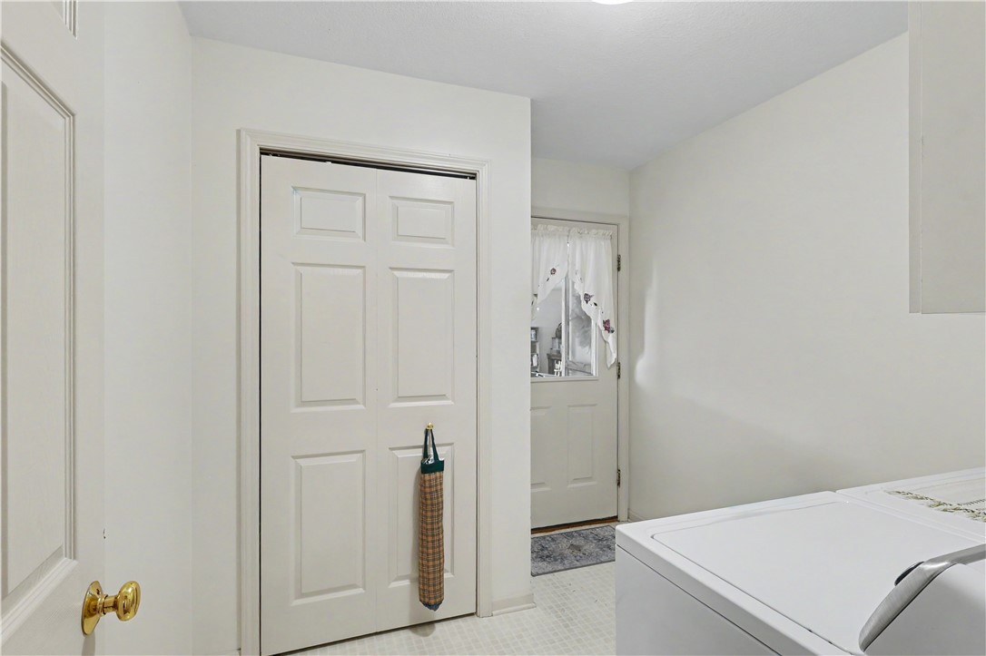 26 Crystal Lane Property Photo 36
