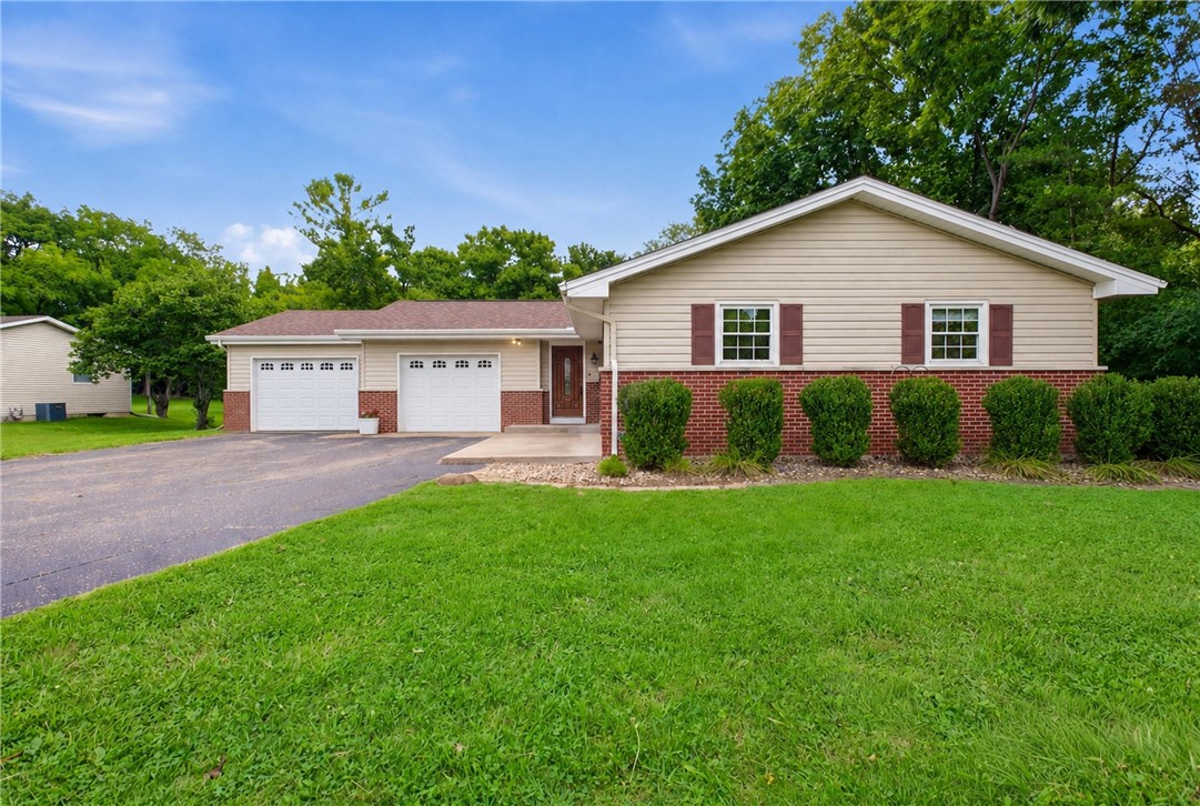 2825 4th Street Property Photo 1