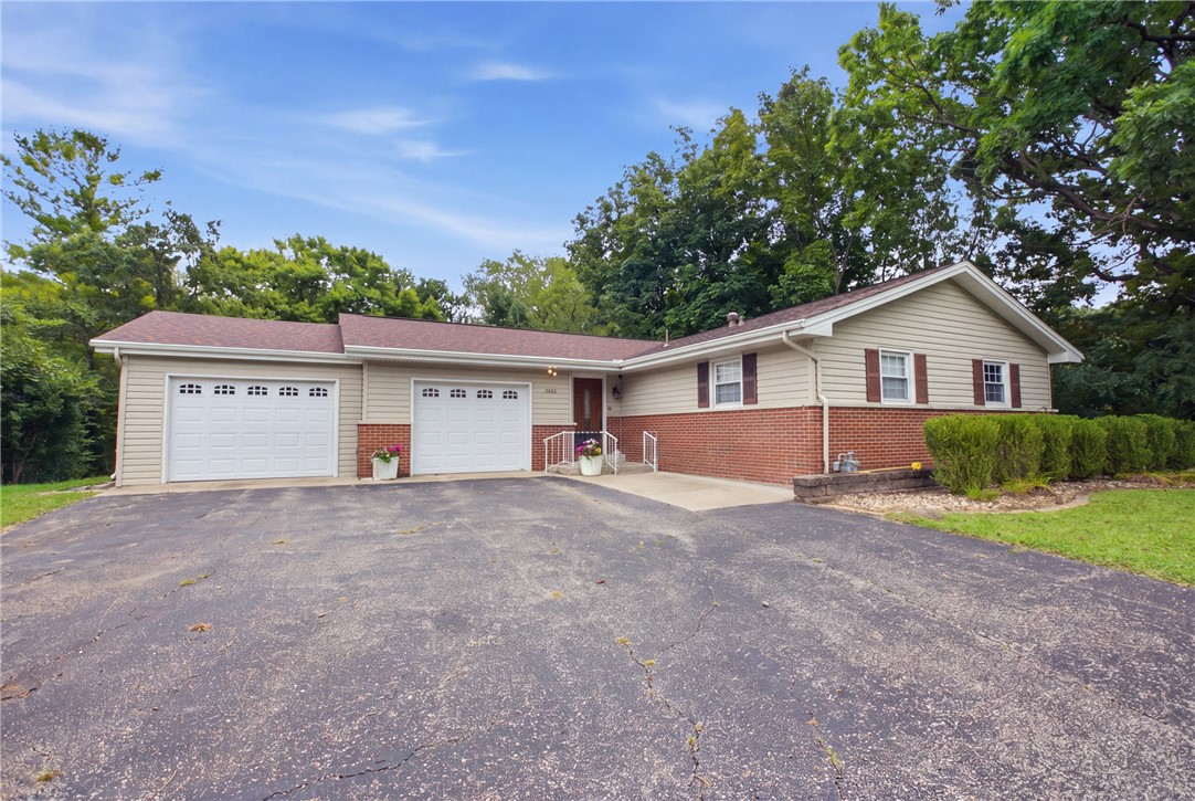 2825 4th Street Property Photo 3
