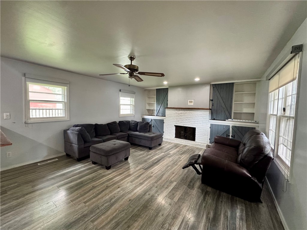 707 S 30th Street Property Photo 2