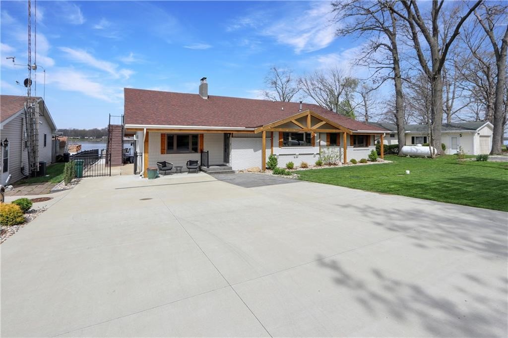 74 Shorts Drive Property Photo 3