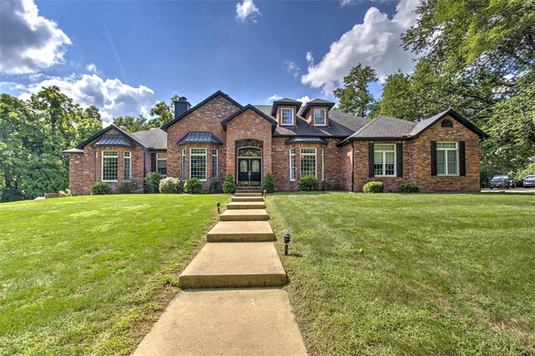 4290 South Lake Court Property Photo 2