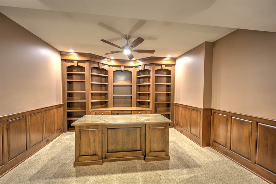 4290 South Lake Court Property Photo 25