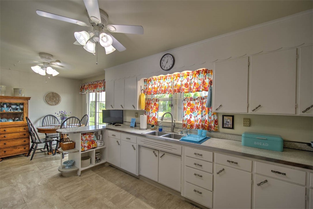 3484 S Long Creek Road Property Photo 13