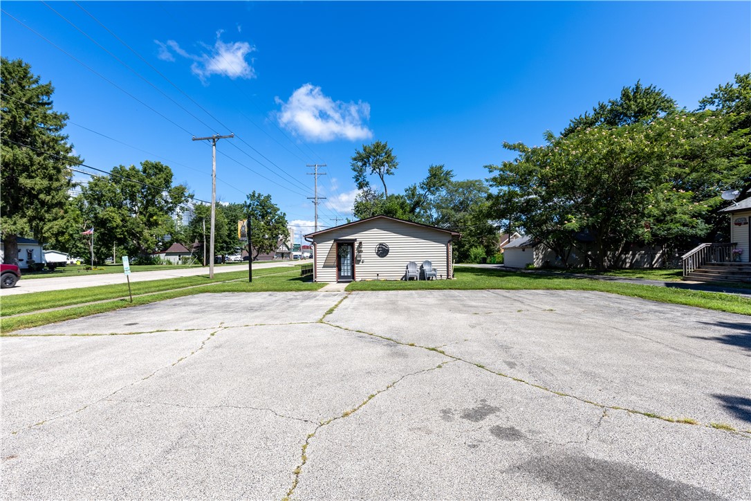 105 Warren Street Property Photo 2