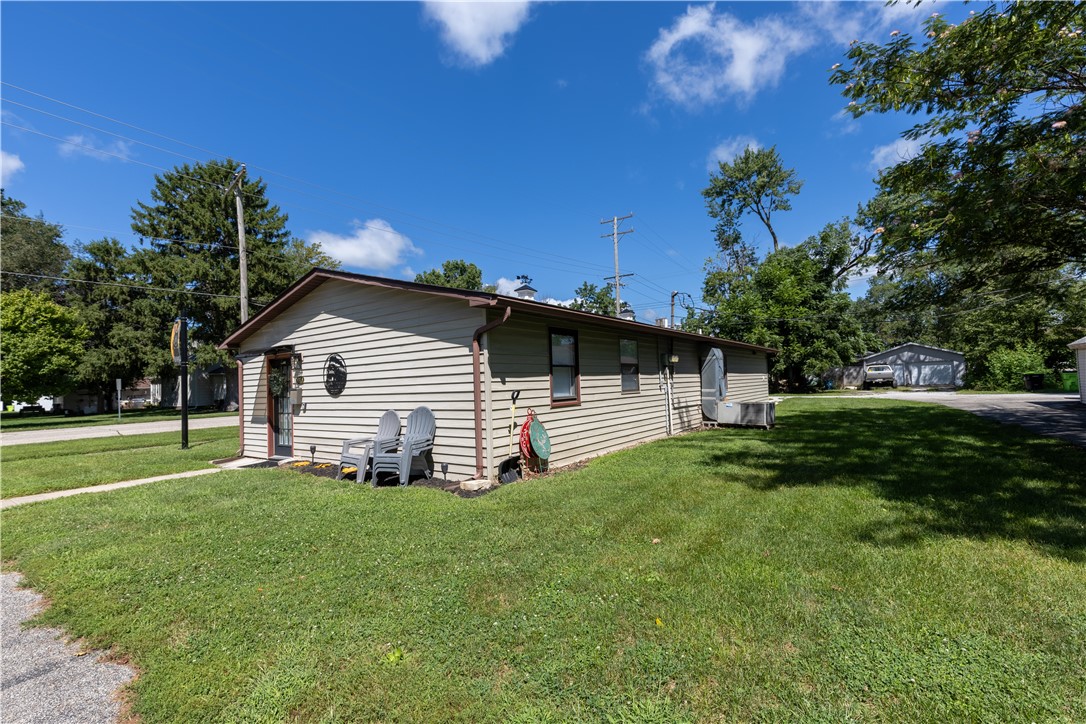 105 Warren Street Property Photo 3