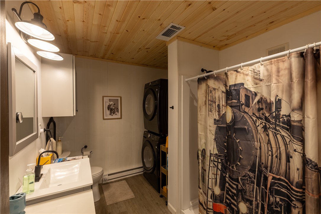 105 Warren Street Property Photo 15