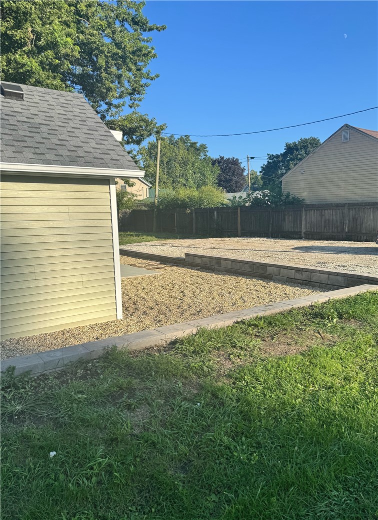 123 N Orange Street Property Photo 23