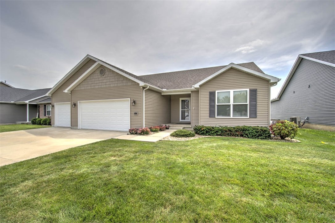 665 Pearl Court Property Photo 7