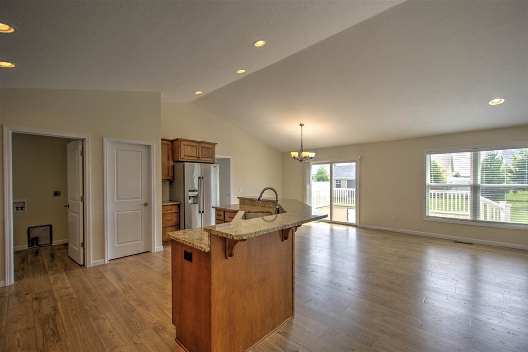 665 Pearl Court Property Photo 15