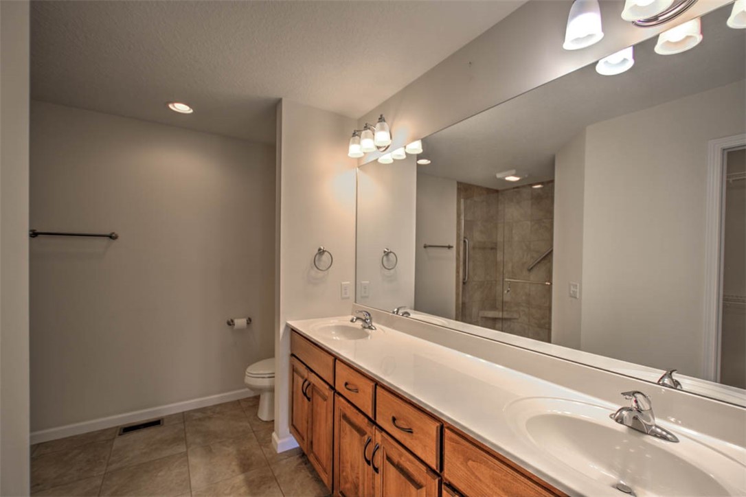 665 Pearl Court Property Photo 19