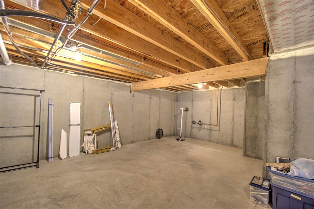 665 Pearl Court Property Photo 26