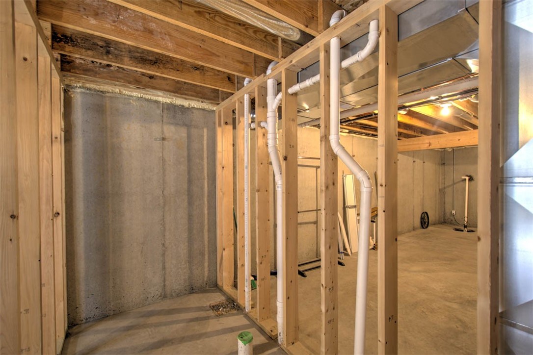 665 Pearl Court Property Photo 27