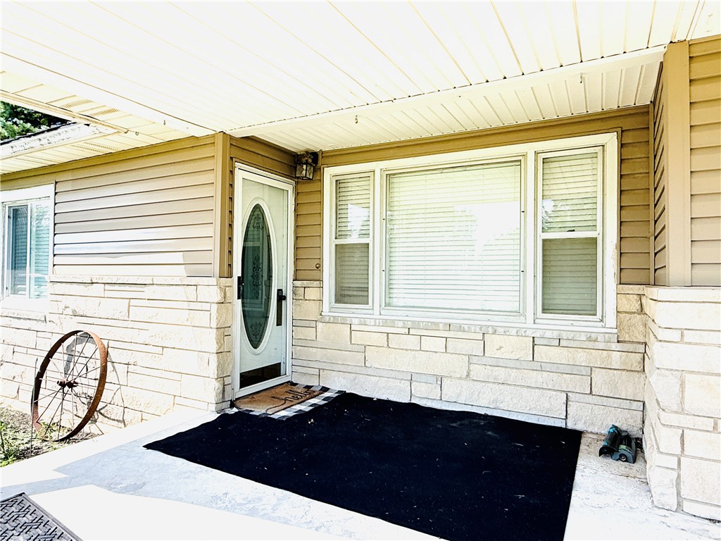 575 E Main Street Property Photo 3