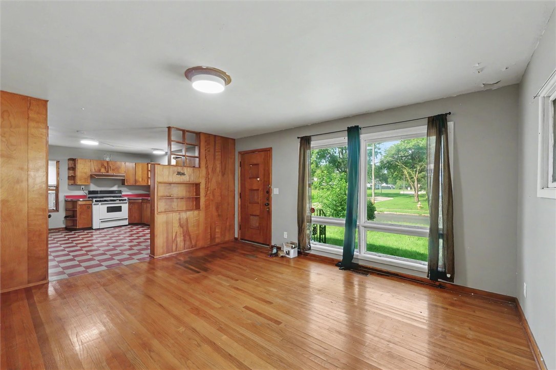 31 Delaware Avenue Property Photo 5