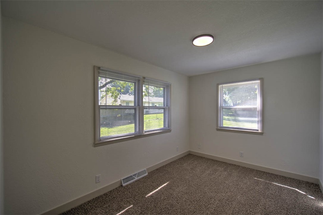 1715 Ravina Park Road Property Photo 18