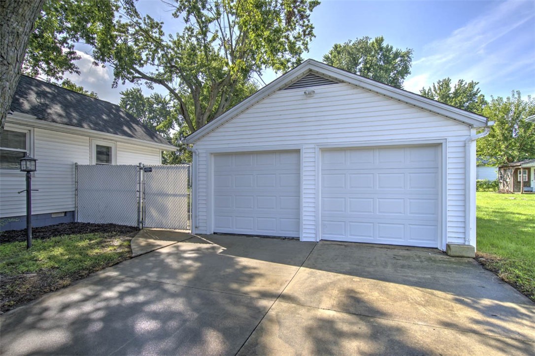 1715 Ravina Park Road Property Photo 24