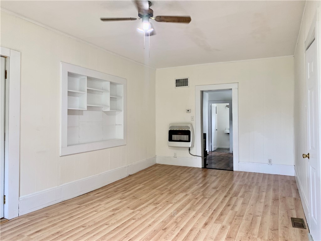 223 W Montgomery Street Property Photo 6