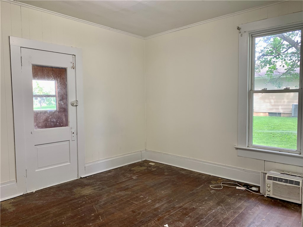 223 W Montgomery Street Property Photo 10