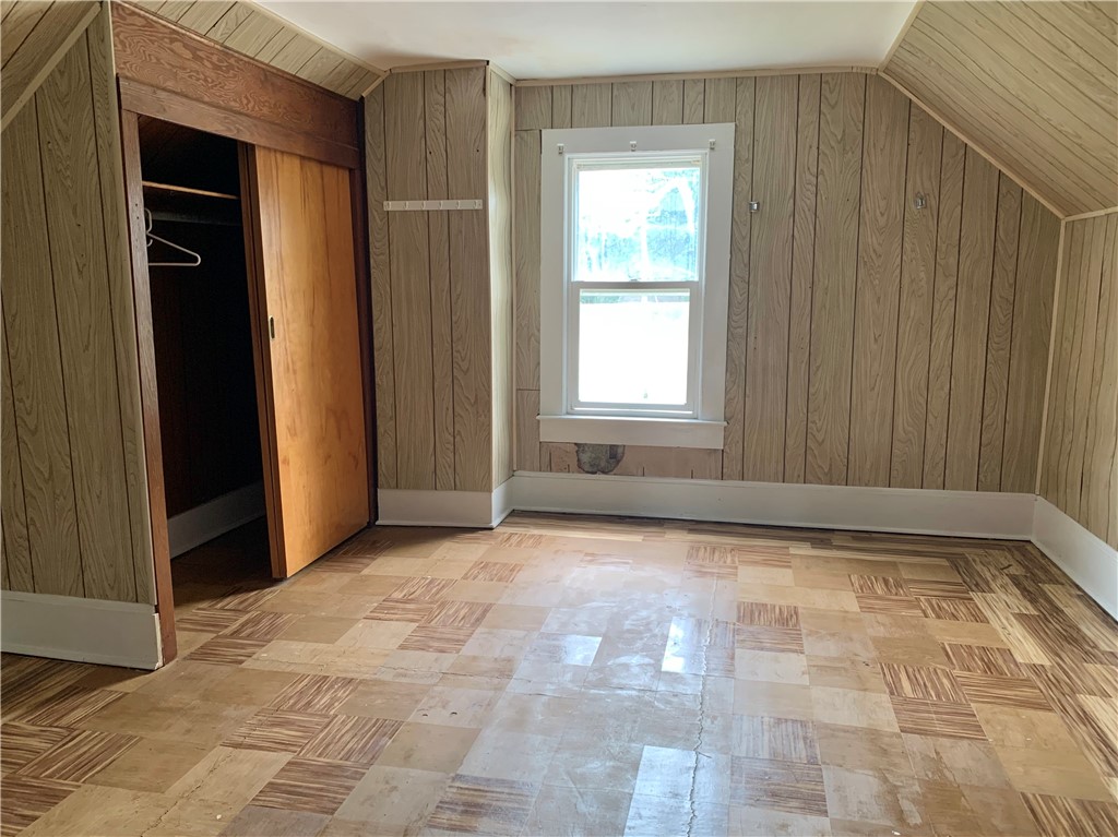 223 W Montgomery Street Property Photo 18