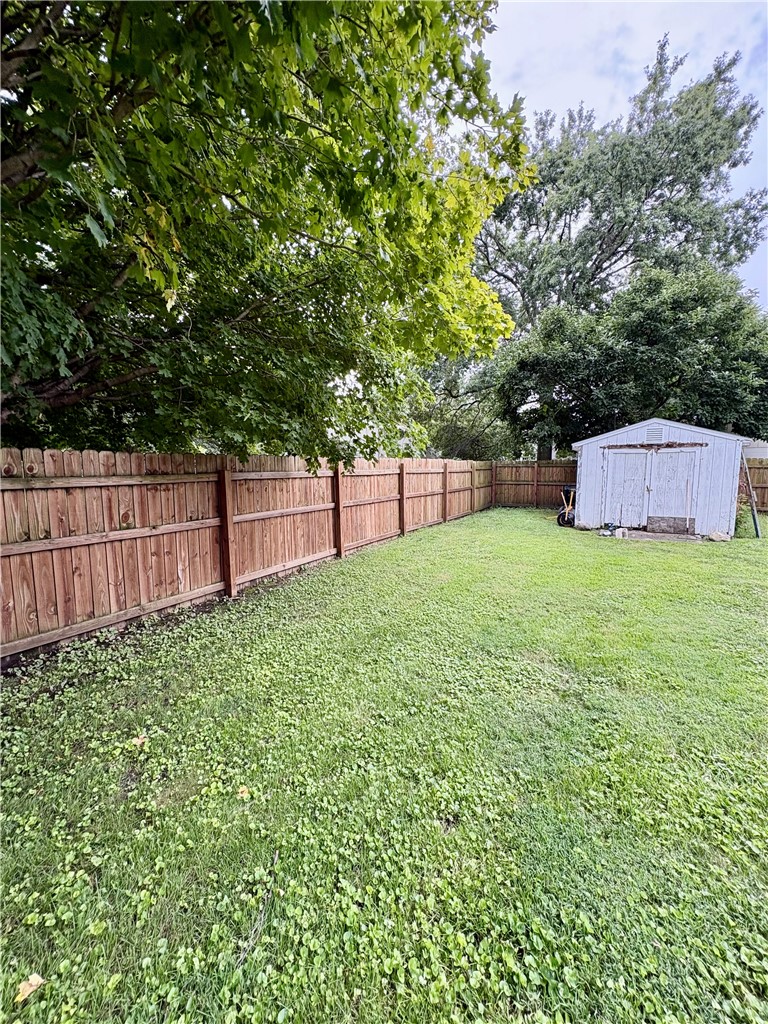 606 Adams Street Property Photo 10