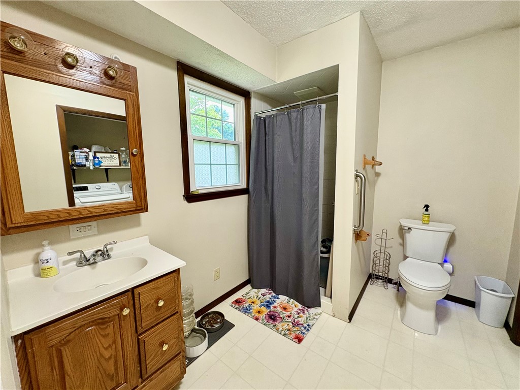 606 Adams Street Property Photo 37