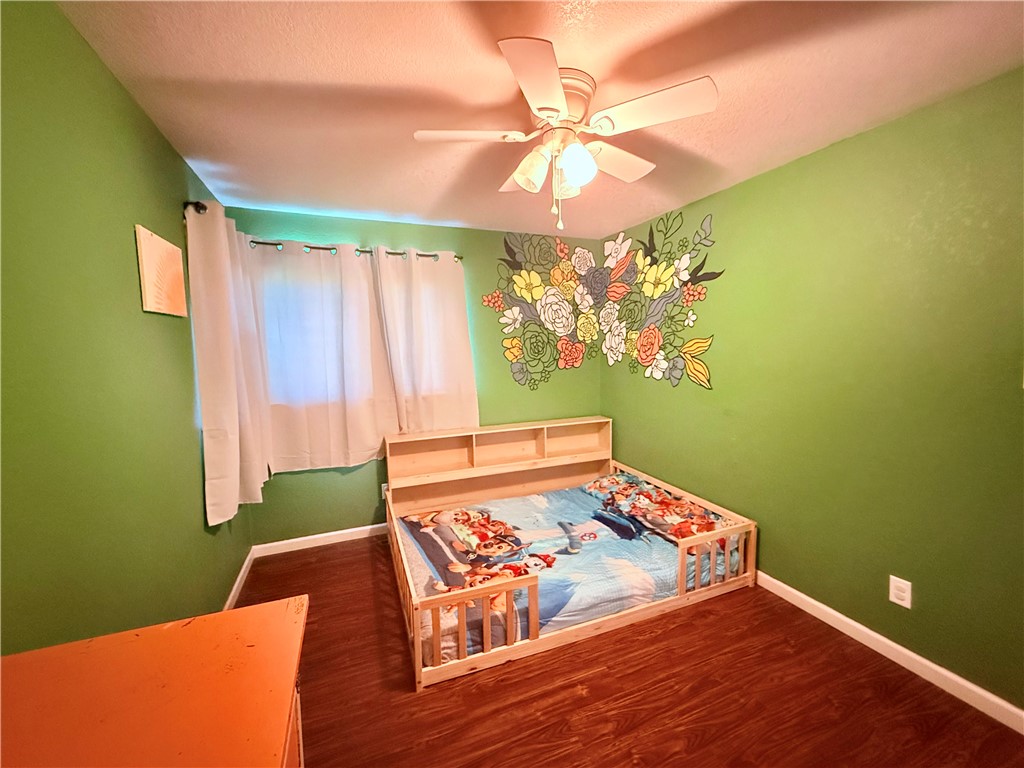 13 Iola Court Property Photo 11