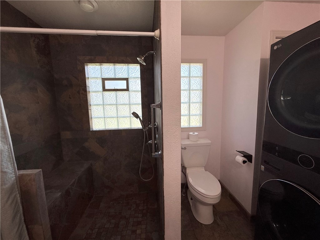 13 Iola Court Property Photo 14