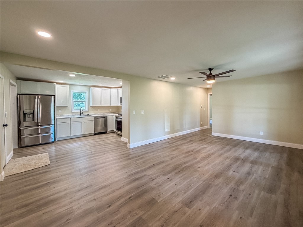 118 Bower Street Property Photo 7