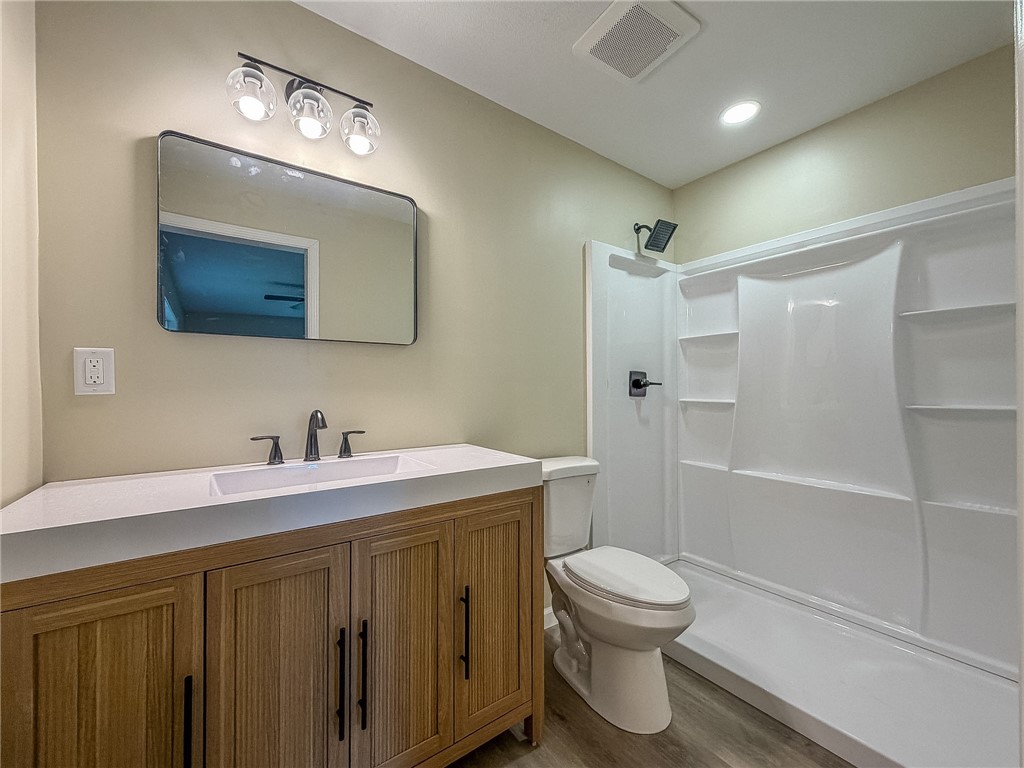 118 Bower Street Property Photo 26