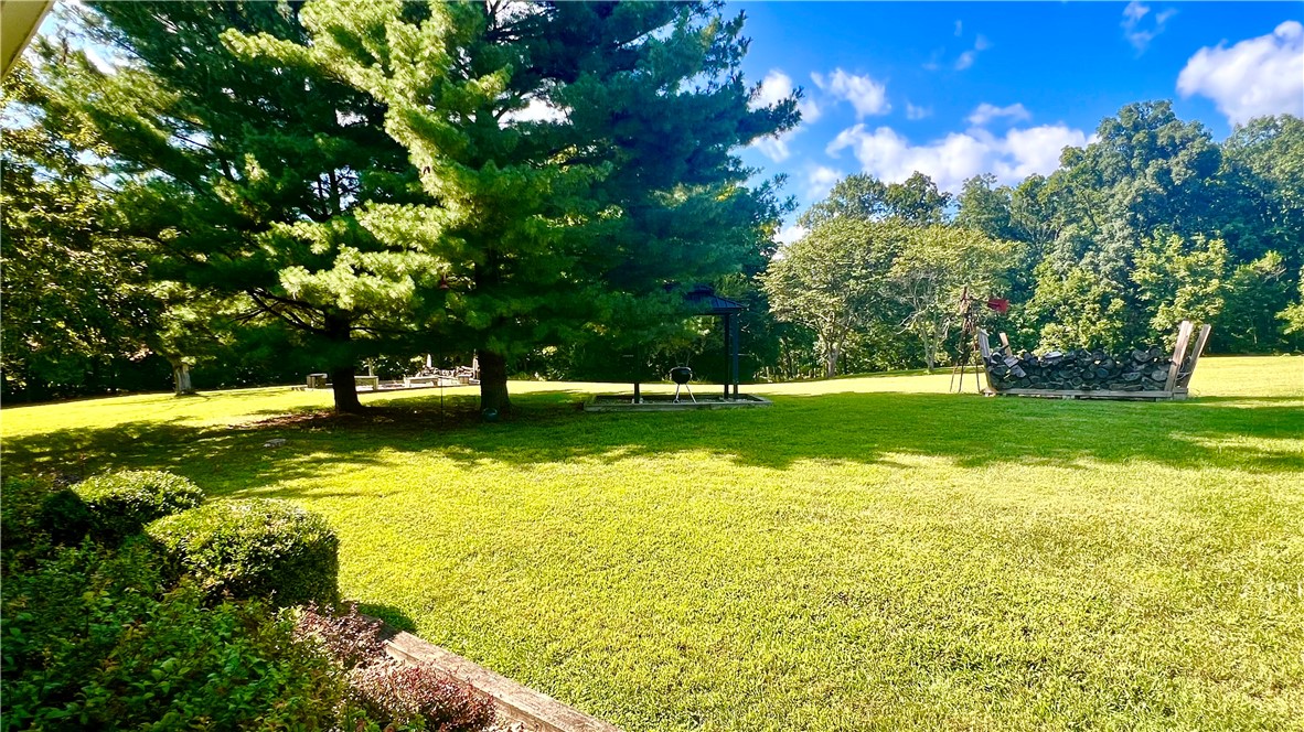 2439 E 1500 North Road Property Photo 2