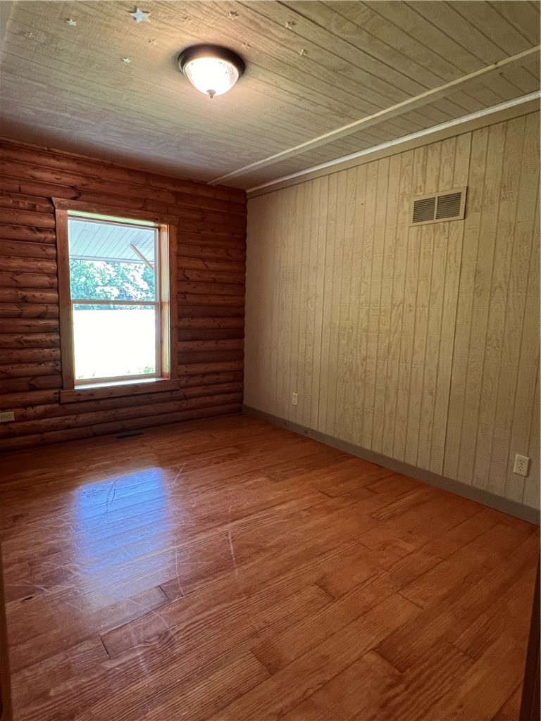 2439 E 1500 North Road Property Photo 19