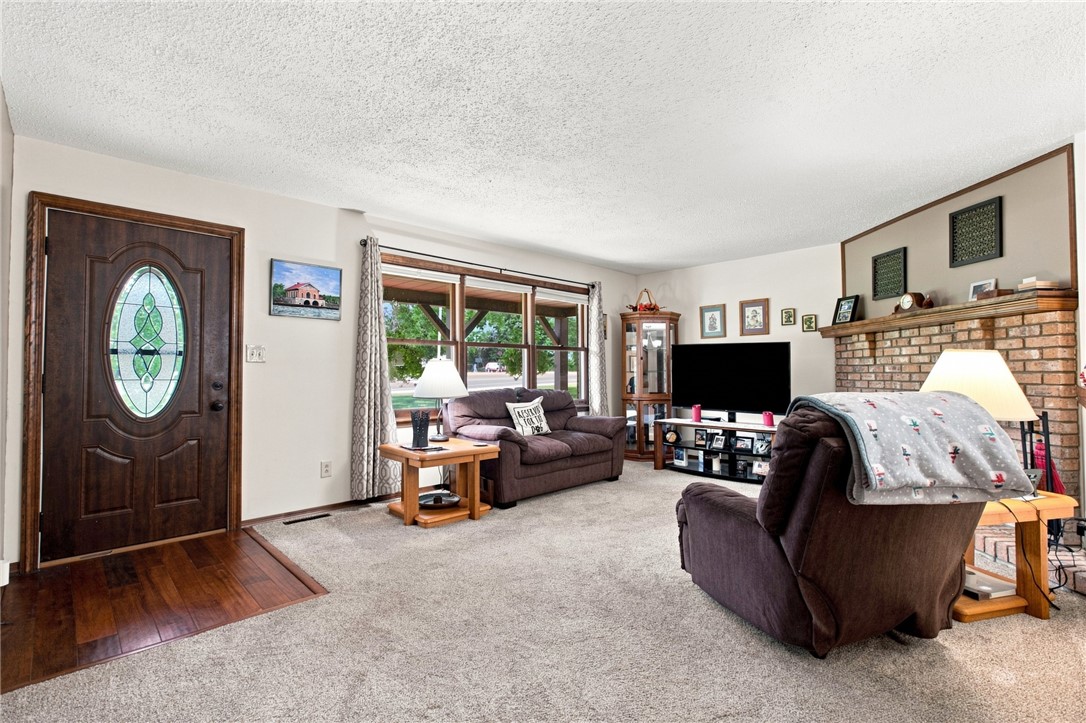 4114 Lake Road Property Photo 12
