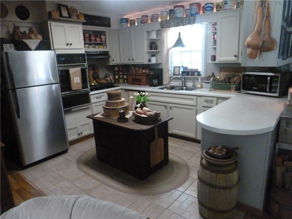 110 Kent Drive Property Photo 5