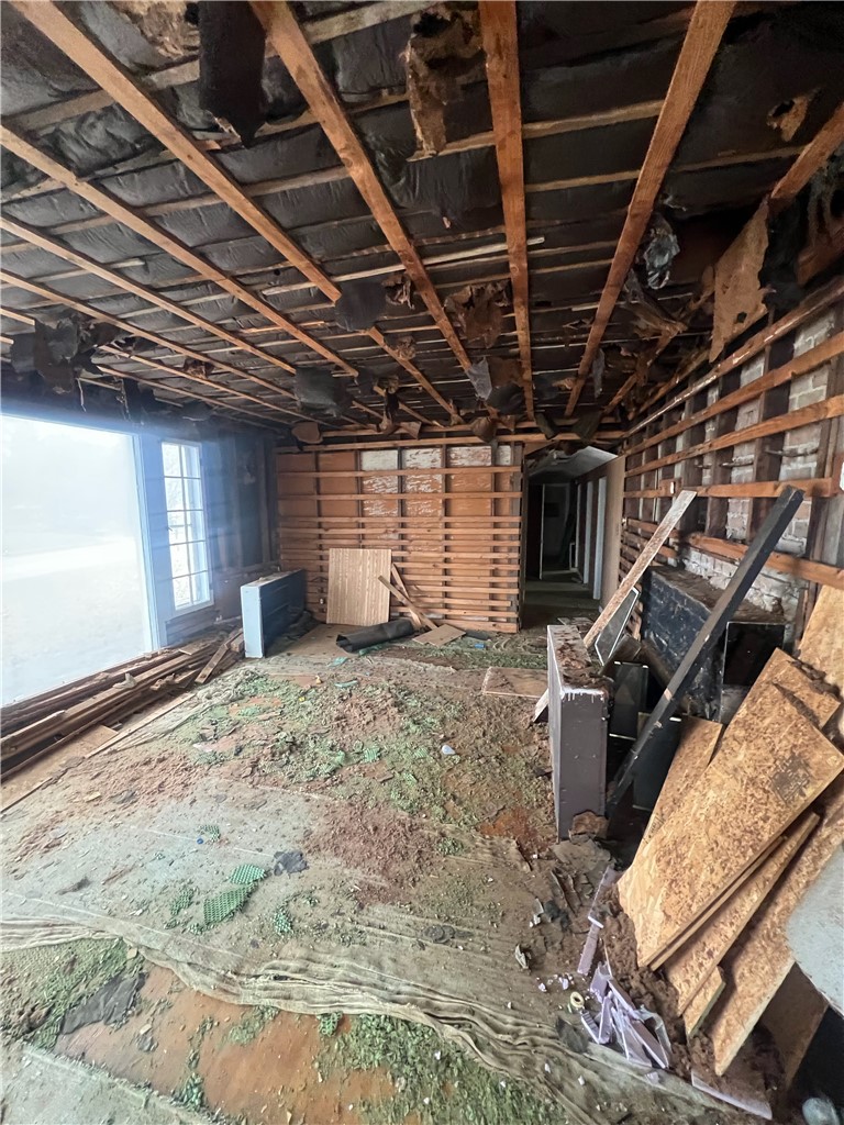 605 N Main Street Property Photo 4