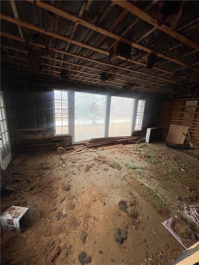 605 N Main Street Property Photo 7