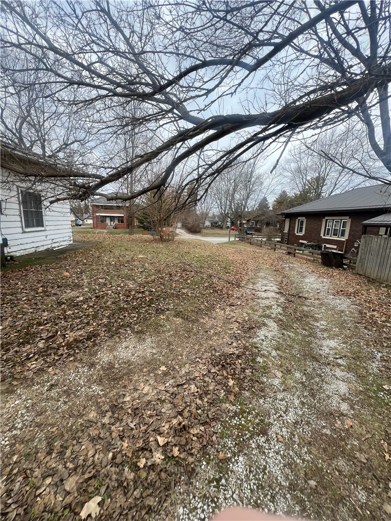 605 N Main Street Property Photo 18