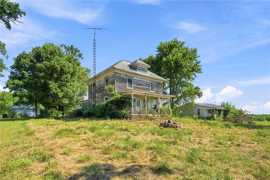 436 E 500th Avenue Property Photo 1