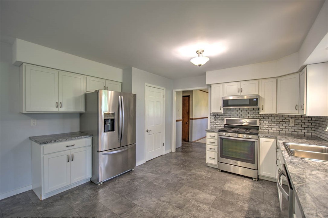 2775 Essex Place Property Photo 16