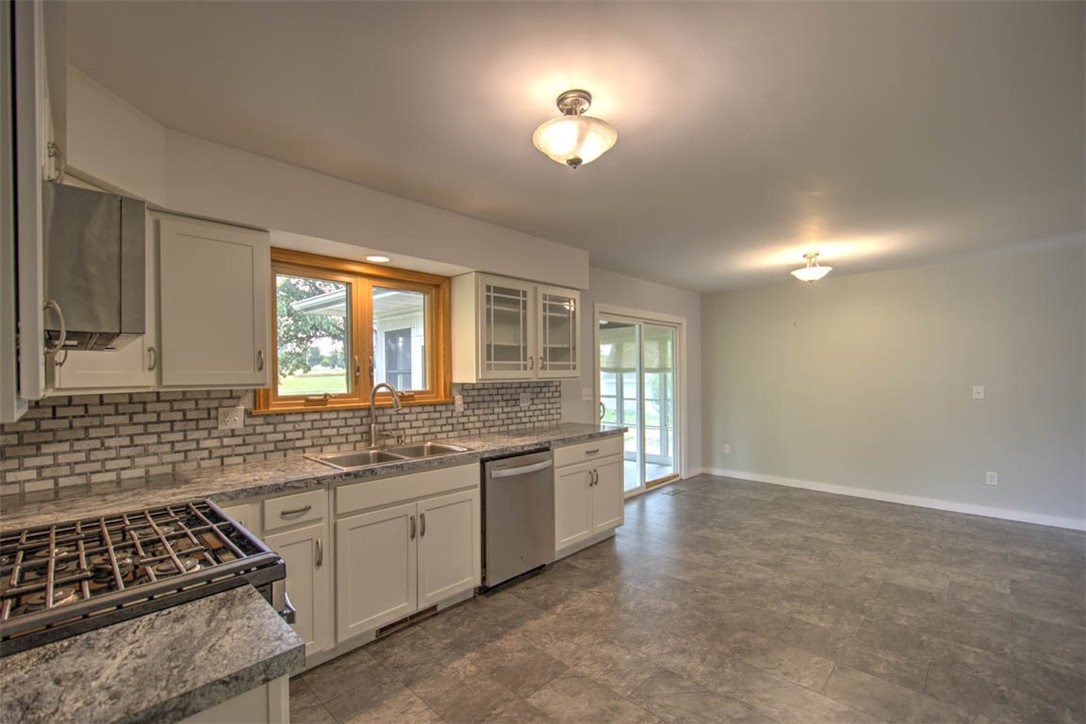 2775 Essex Place Property Photo 17