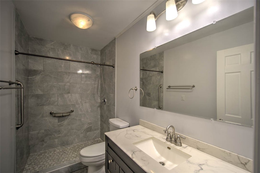 2775 Essex Place Property Photo 26