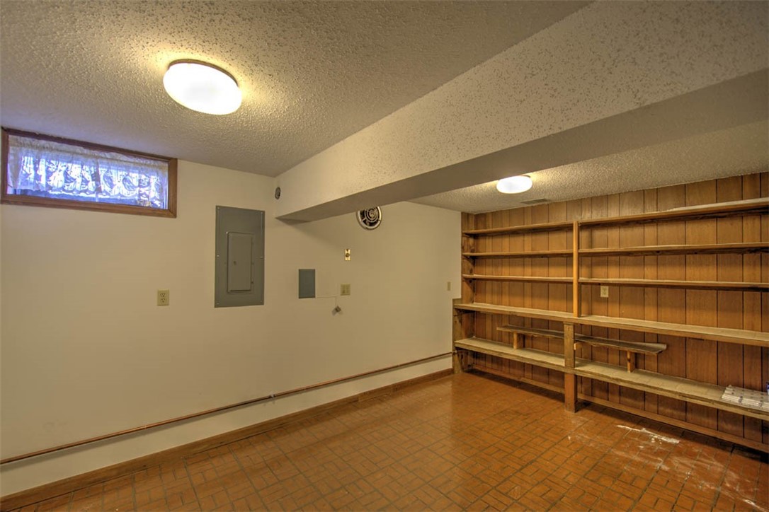 2775 Essex Place Property Photo 31