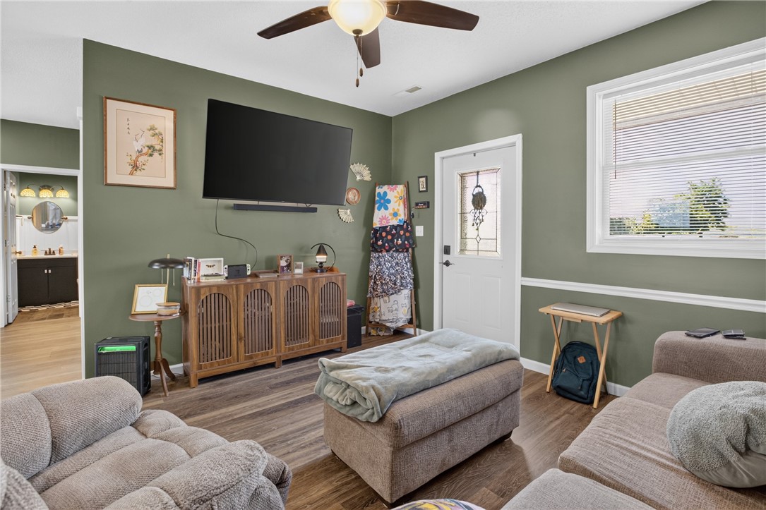 426 E Section Street Property Photo 6