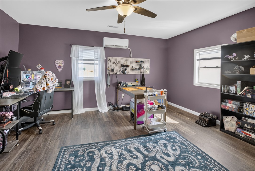 426 E Section Street Property Photo 17