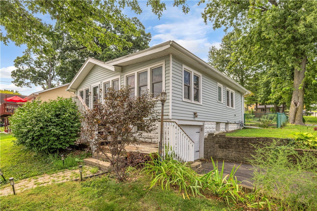 1153 N Lake Shore Drive Property Photo 2